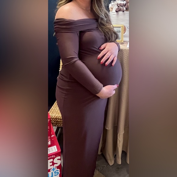 Pretty Little Things maternity dress - Picture 2 of 2